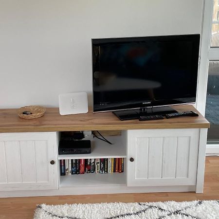 Siofoki Vizparti Nyaralo - Lakeside Apartment Екстериор снимка